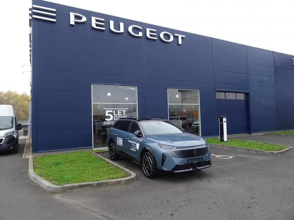 Peugeot 5008, e-GT 157 kW/210k (Bat. 73kWh)