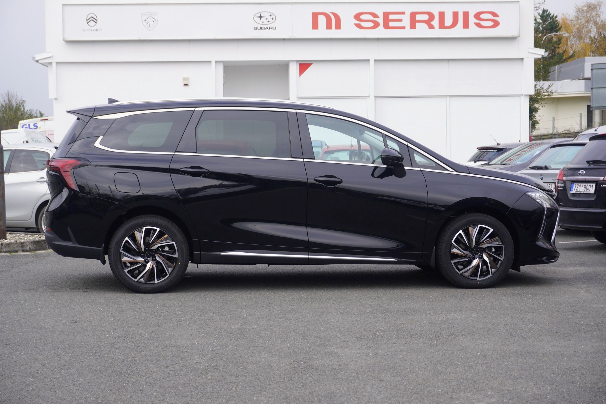 Dongfeng U-Tour, Exclusive 7míst - fotka 3