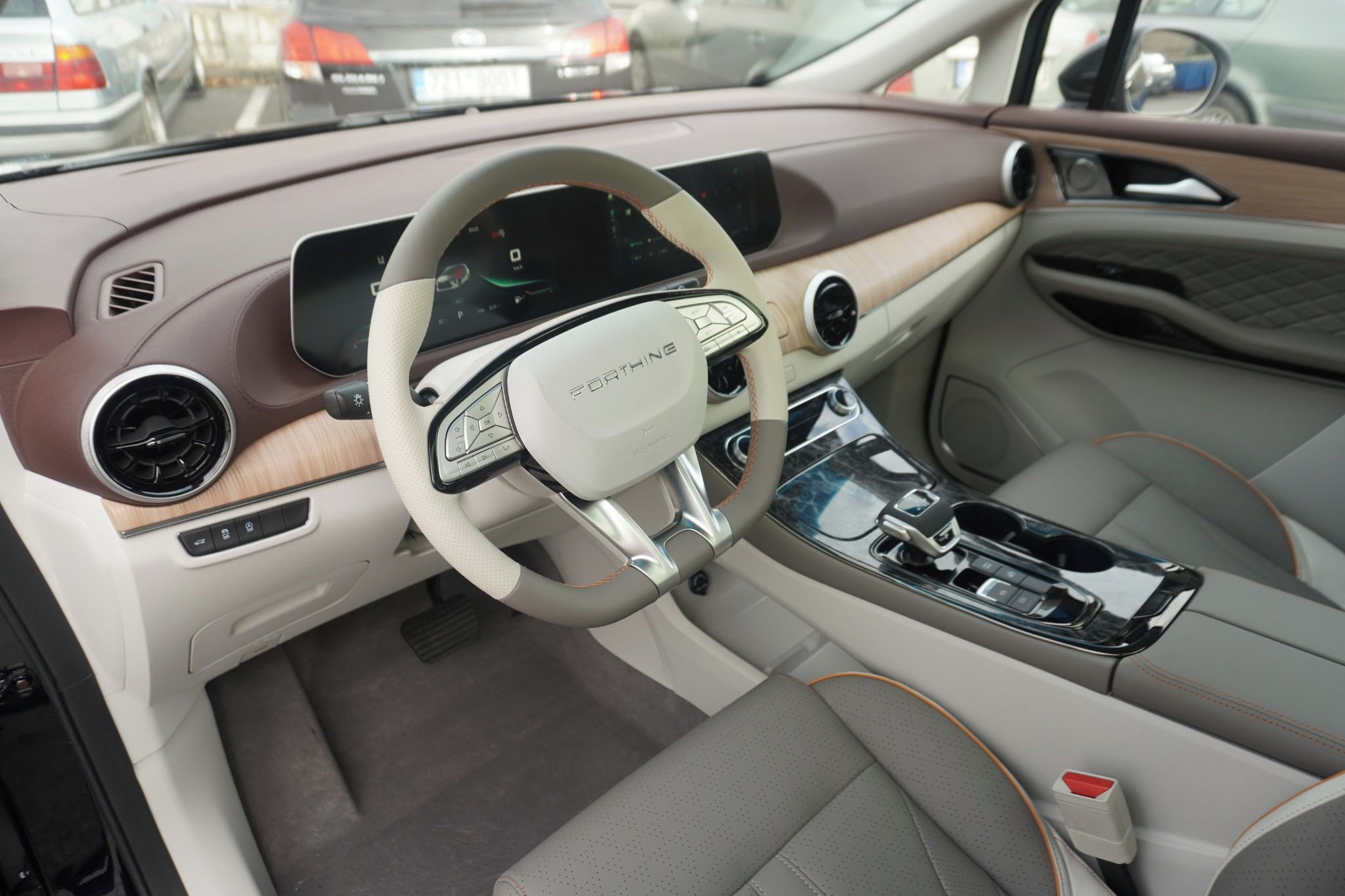 Dongfeng U-Tour, Exclusive 7míst - fotka 5