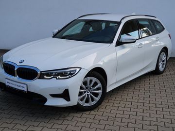 330i xDrive Touring