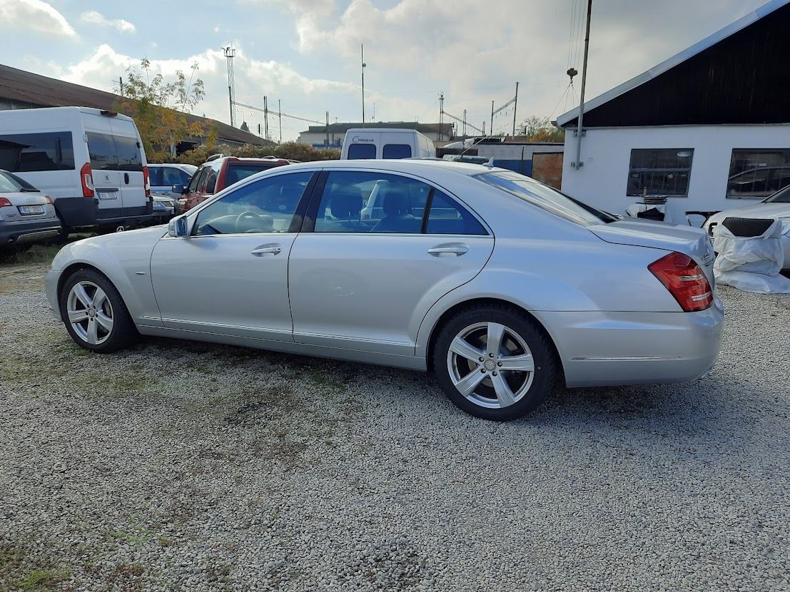 Mercedes-Benz Třídy S, 500 V8 bi turbo - fotka 5