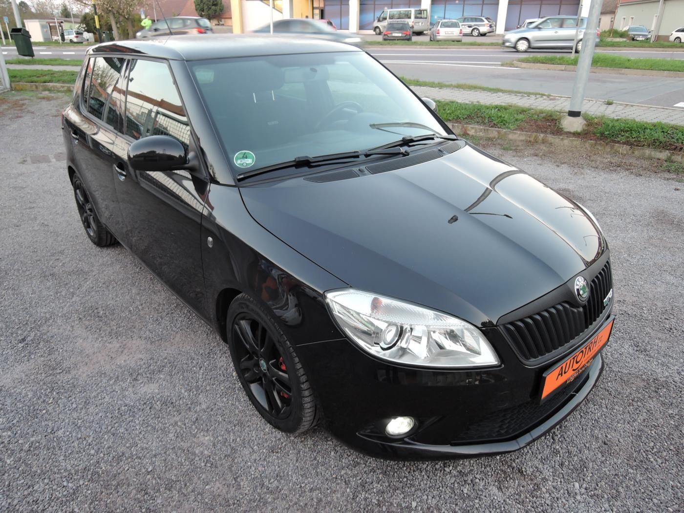 Škoda Fabia, 1,4 TSi RS DSG 180 PS Servis - fotka 2