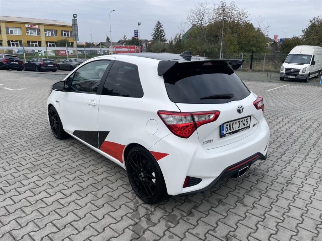 Toyota Yaris, 1,8 GRMN,212PS,ČR,SERVIS - fotka 6