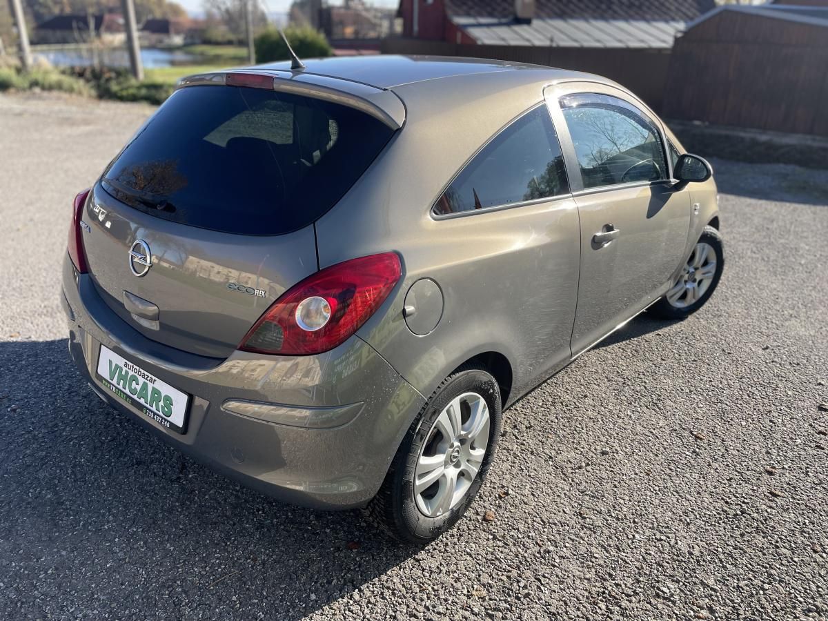 Opel Corsa, 1,2 Klimatizace - fotka 4