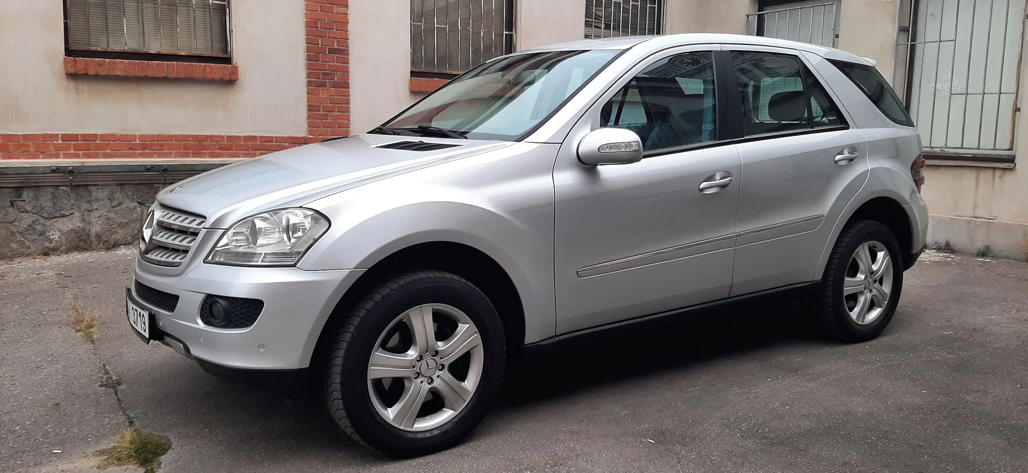 Mercedes-Benz Třídy M, 320CDI 4M NAVI-KUŽE-ALCANTARA - fotka 5