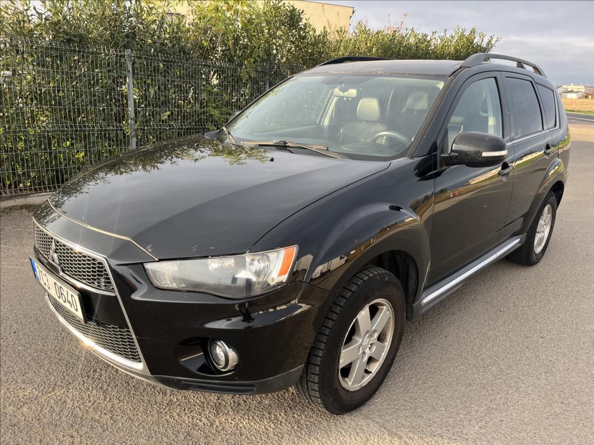 Mitsubishi Outlander, 2,3 DI-D 4X4 KLIMA ROZVODY