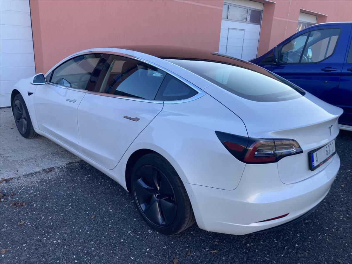 Tesla Model 3, Standard Range Plus 60KWH - fotka 4
