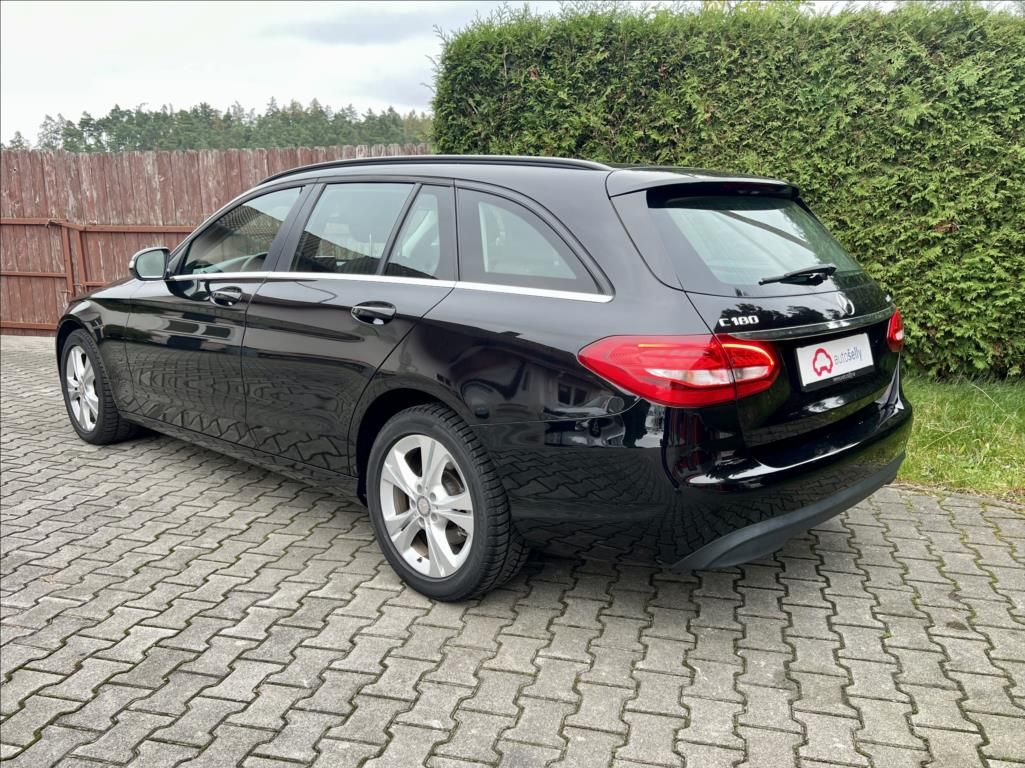 Mercedes-Benz Třídy C, C 180 d - fotka 3