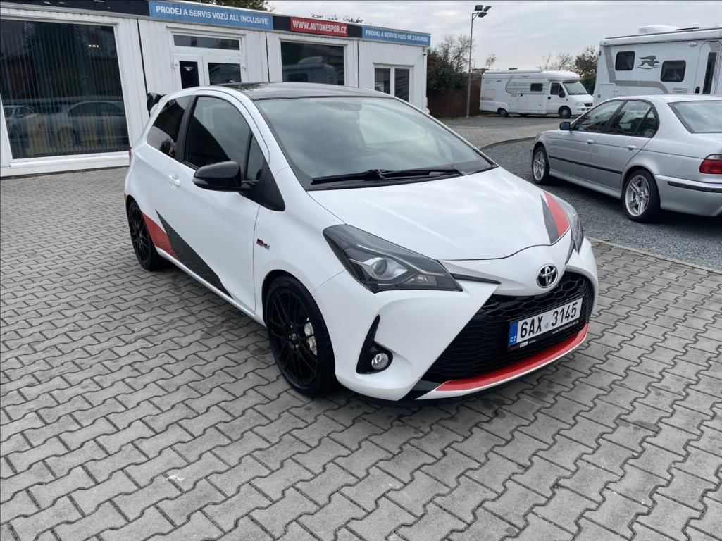 Toyota Yaris, 1,8 GRMN,212PS,ČR,SERVIS - fotka 3