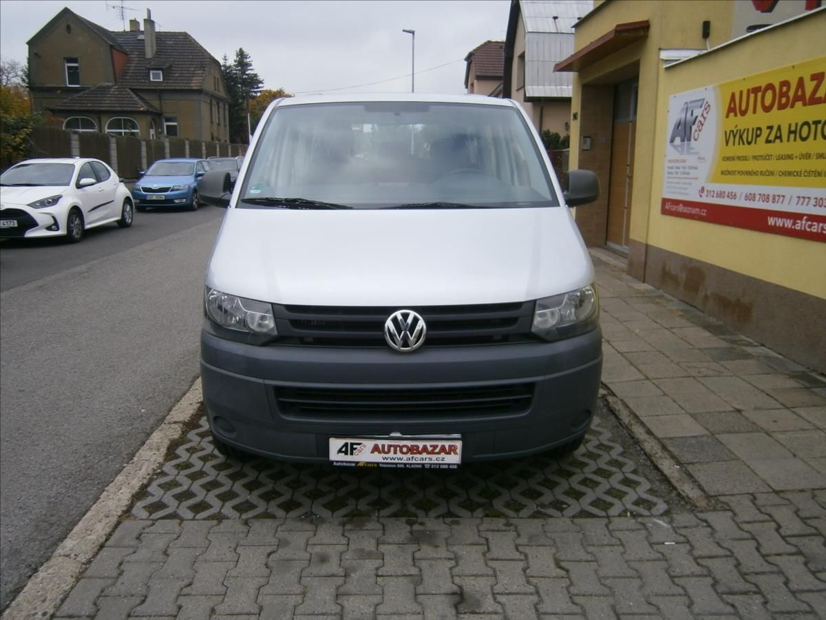Volkswagen Caravelle, 2,0 TDI KLIMA 9 MÍST - fotka 2