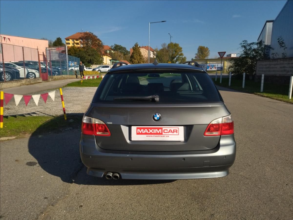 BMW Řada 5, 2,5 525d Touring - fotka 6