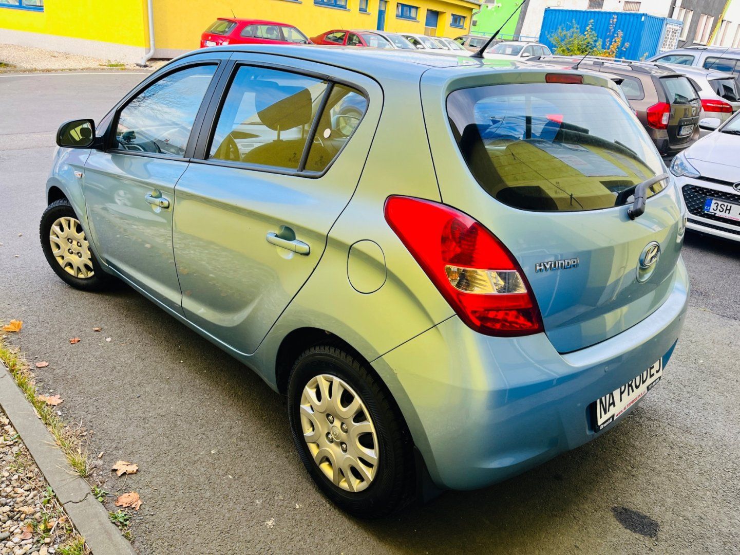 Hyundai i20, 1.2 i NAJETO JEN 62 TIS - fotka 4