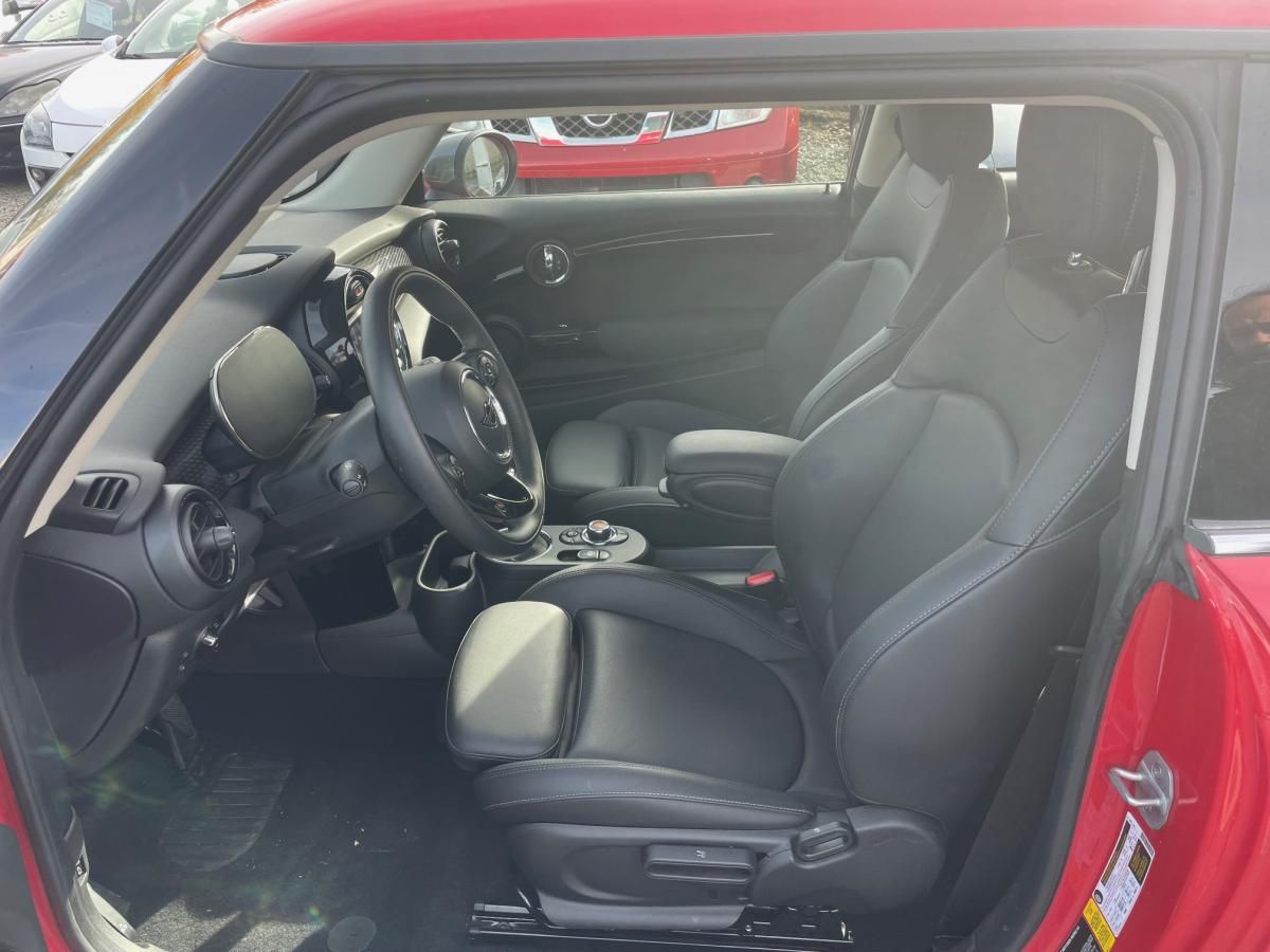 Mini Cooper, SE - fotka 6