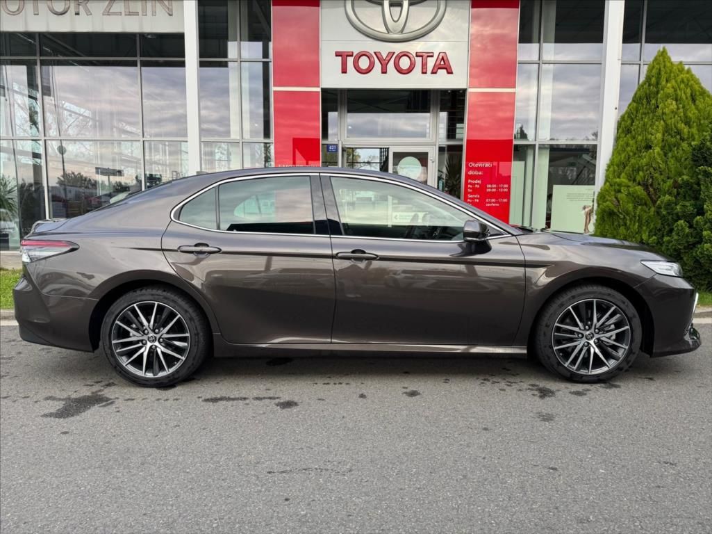 Toyota Camry, 2,5 Executive VIP - fotka 2