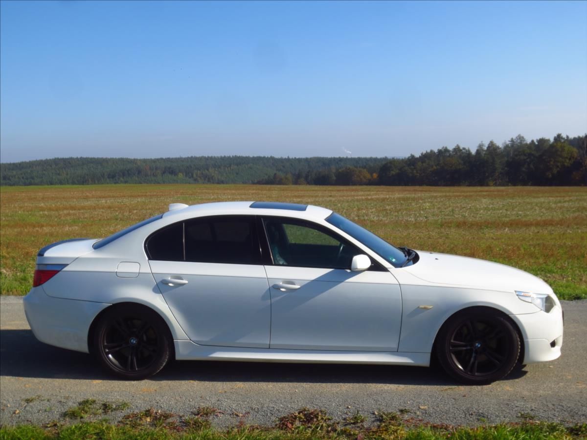 BMW Řada 5, 4,8 550i V8, sbírkový stav