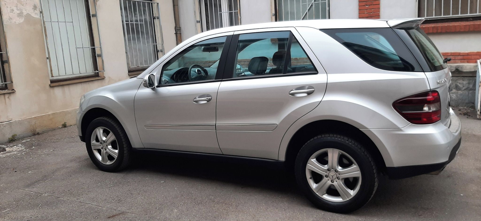 Mercedes-Benz Třídy M, 320CDI 4M NAVI-KUŽE-ALCANTARA - fotka 6