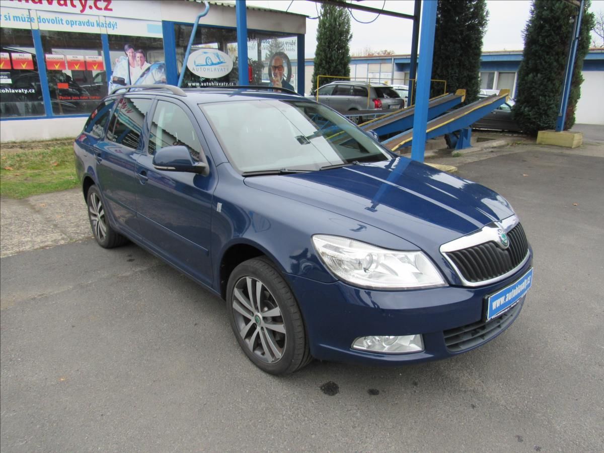 Škoda Octavia, 1,6 TDI CR DPF Ambition Combi - fotka 3