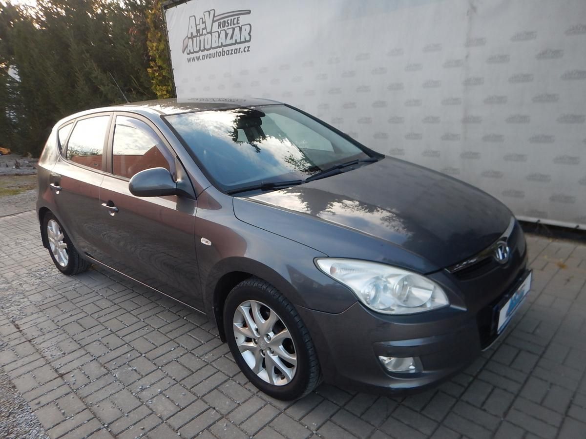 Hyundai i30, 2.0 CRdi 103 kw Premium - fotka 4