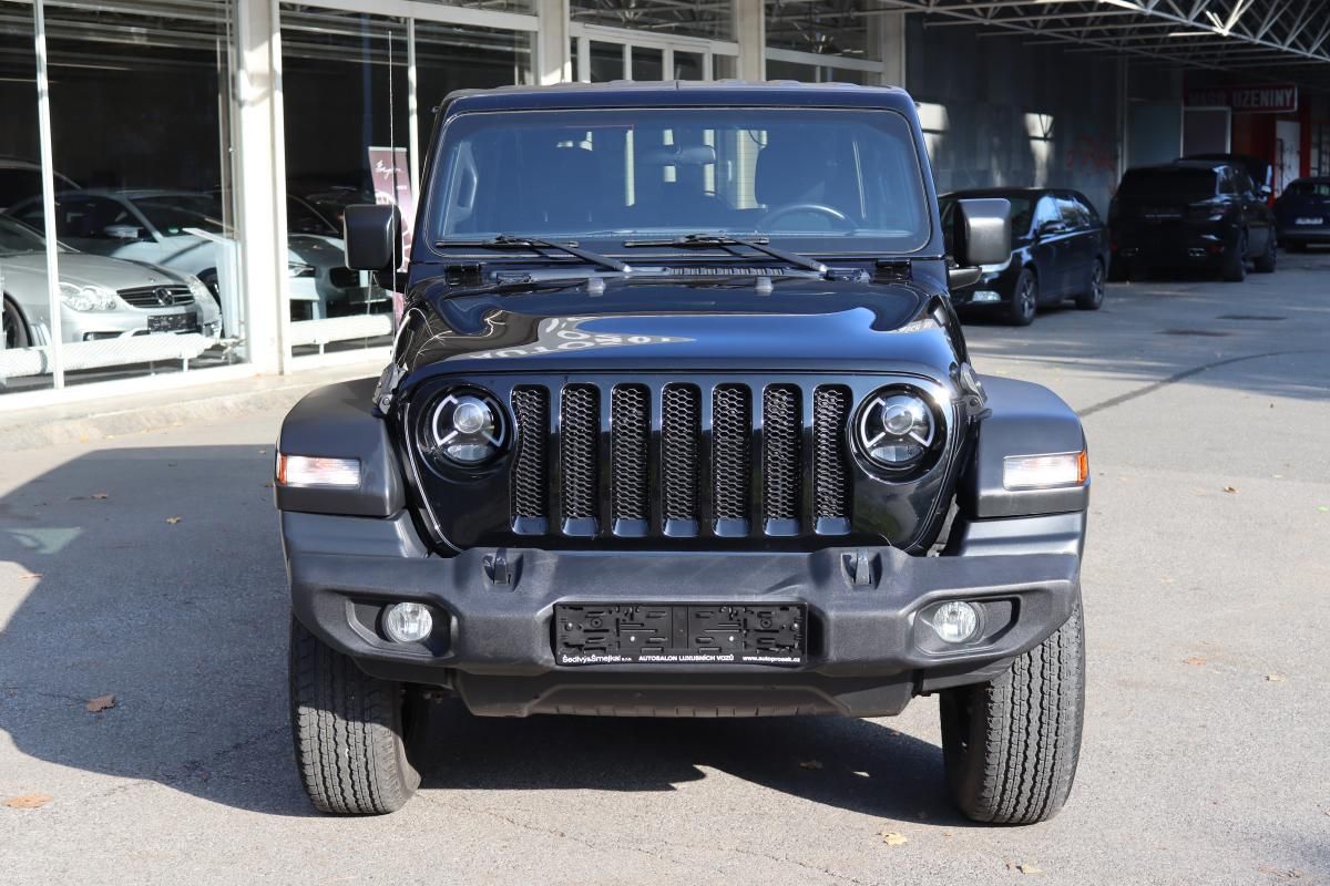 Jeep Wrangler, UNLIMITED 3.6 V6 4X4 212kW - fotka 2