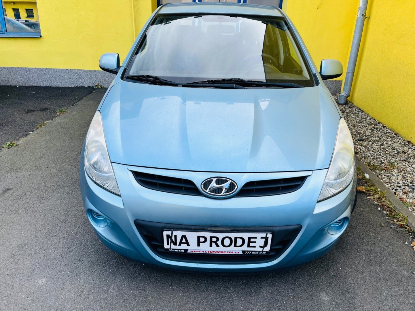 Hyundai i20, 1.2 i NAJETO JEN 62 TIS - fotka 2
