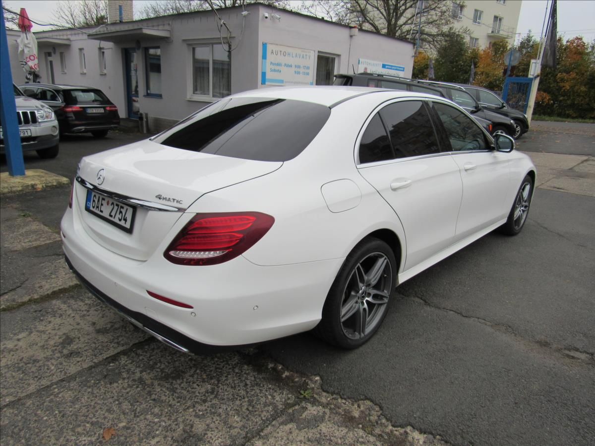Mercedes-Benz Třídy E, 2,0 E 220 d 4MATIC 9-Gtronic - fotka 6