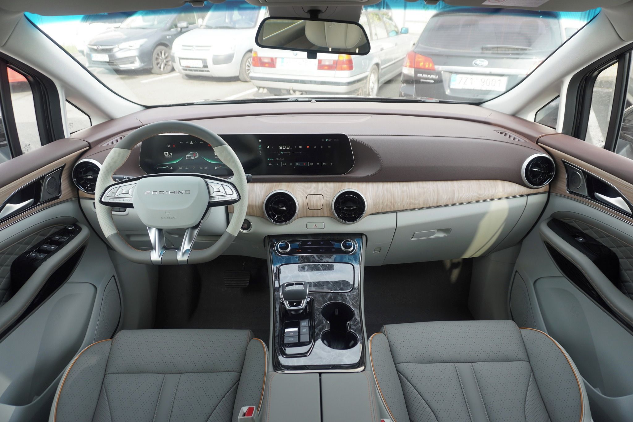 Dongfeng U-Tour, Exclusive 7míst - fotka 6