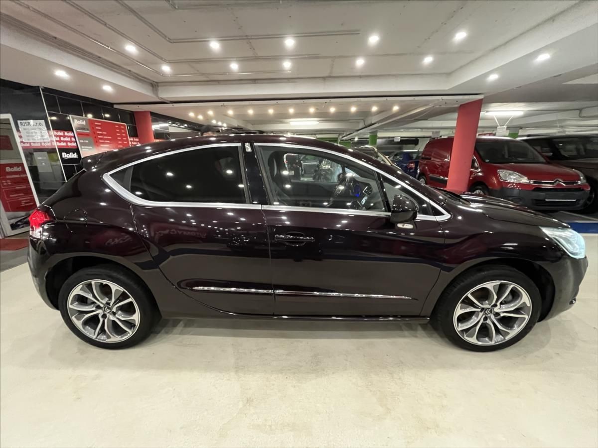 Citroën DS4, 1,6 THP  DS Automobile - Sport - fotka 6