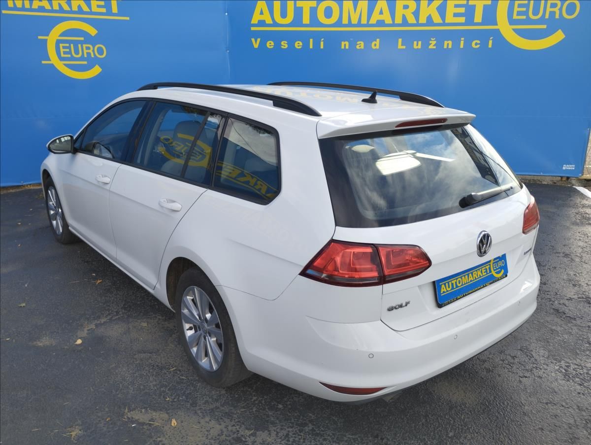 Volkswagen Golf, 1,6 TDI 81kW BlueMotion Varian - fotka 6