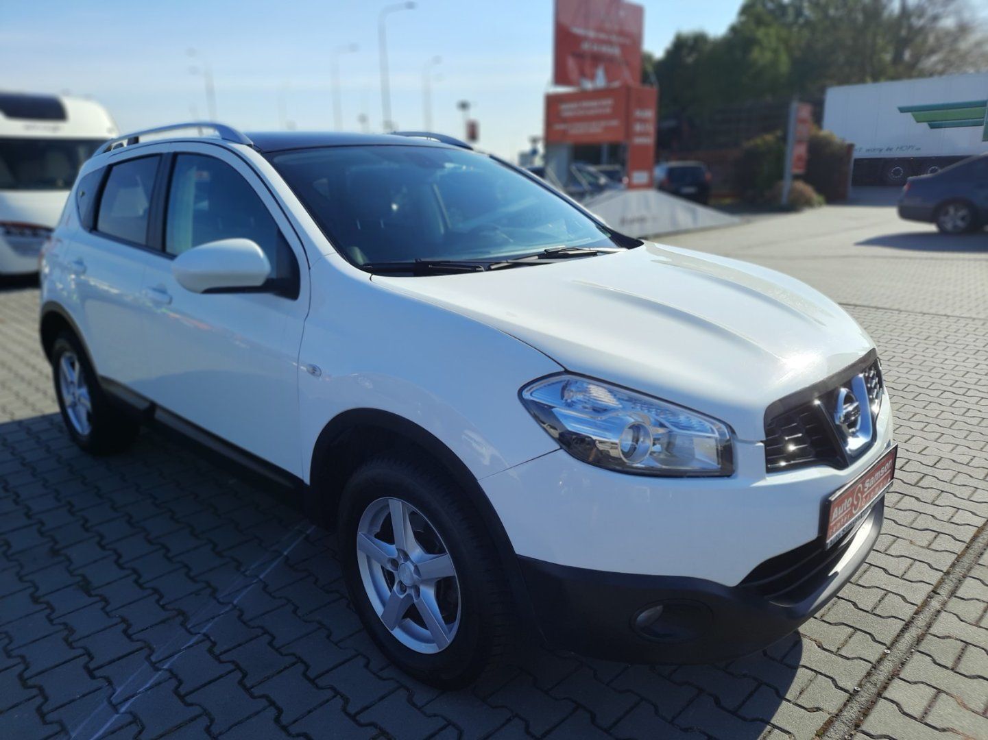 Nissan Qashqai, 1,6 16V 86kW*PANORAMA*KAMERA* - fotka 3