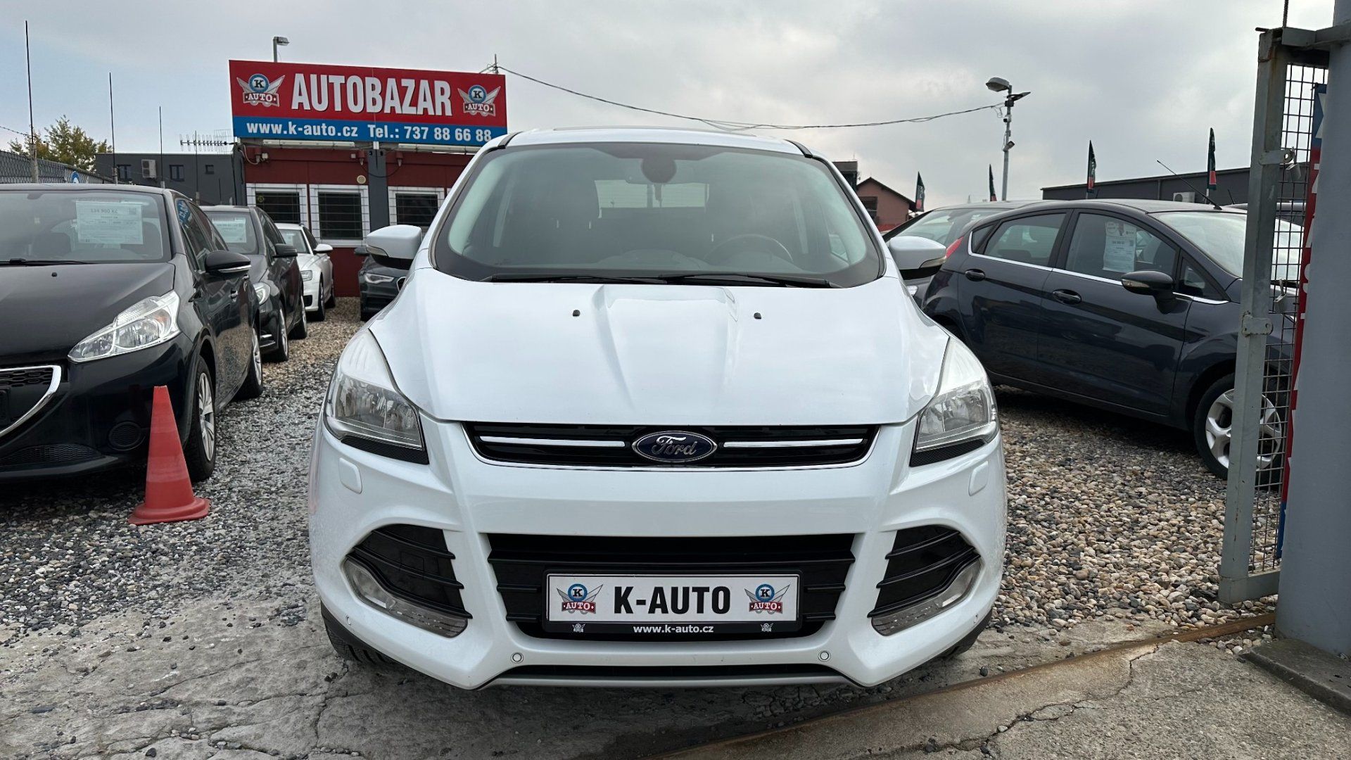 Ford Kuga, 2.0TDCI 120kW *4x4*A/T*Navi* - fotka 2