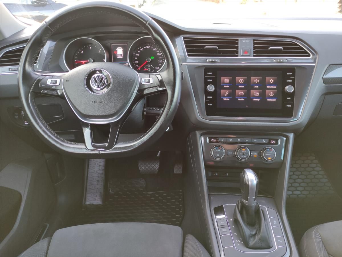 Volkswagen Tiguan, 2,0 TDi DSG HIGHLINE *NAVI*TAŽ - fotka 6