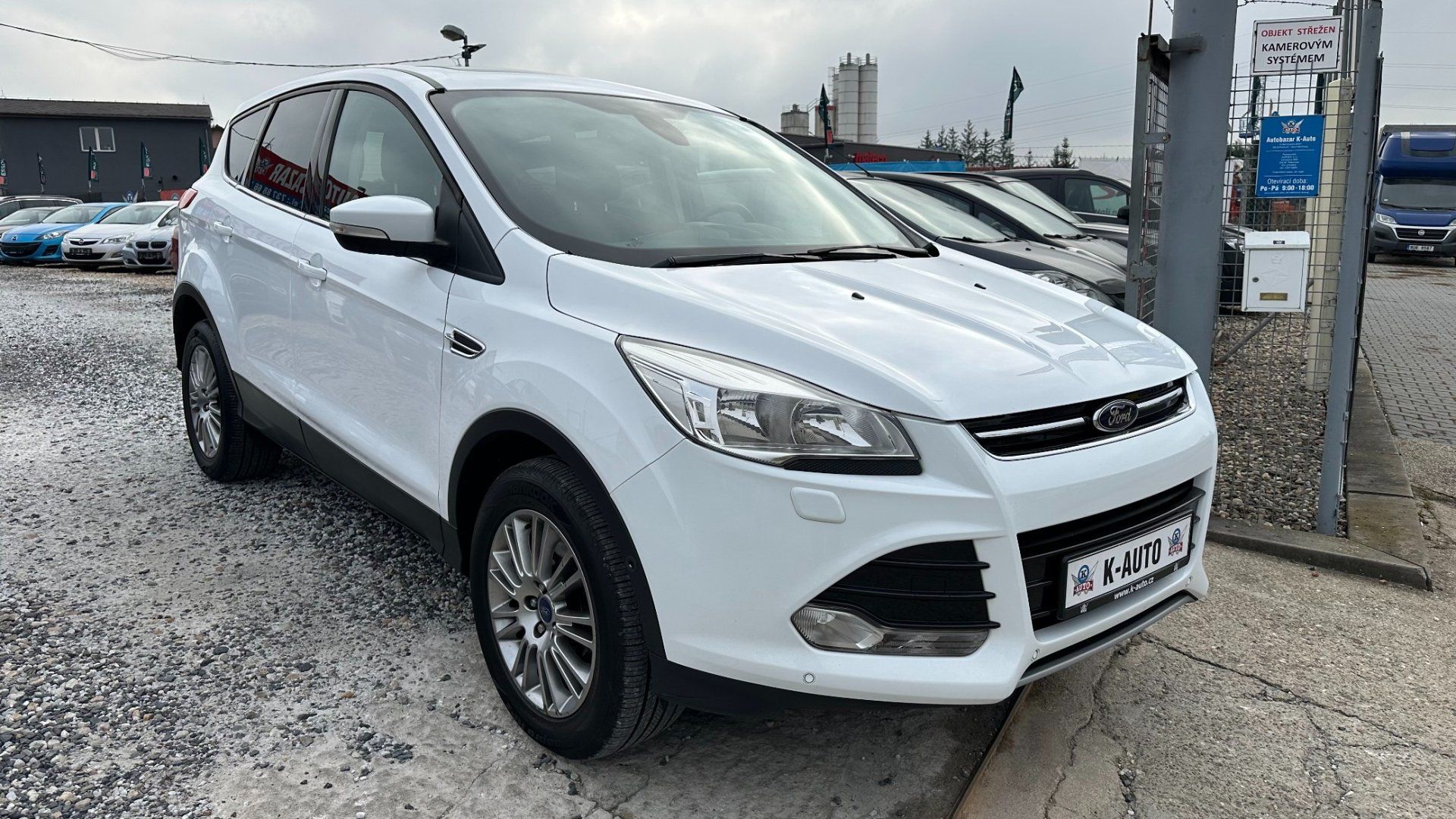 Ford Kuga, 2.0TDCI 120kW *4x4*A/T*Navi* - fotka 3