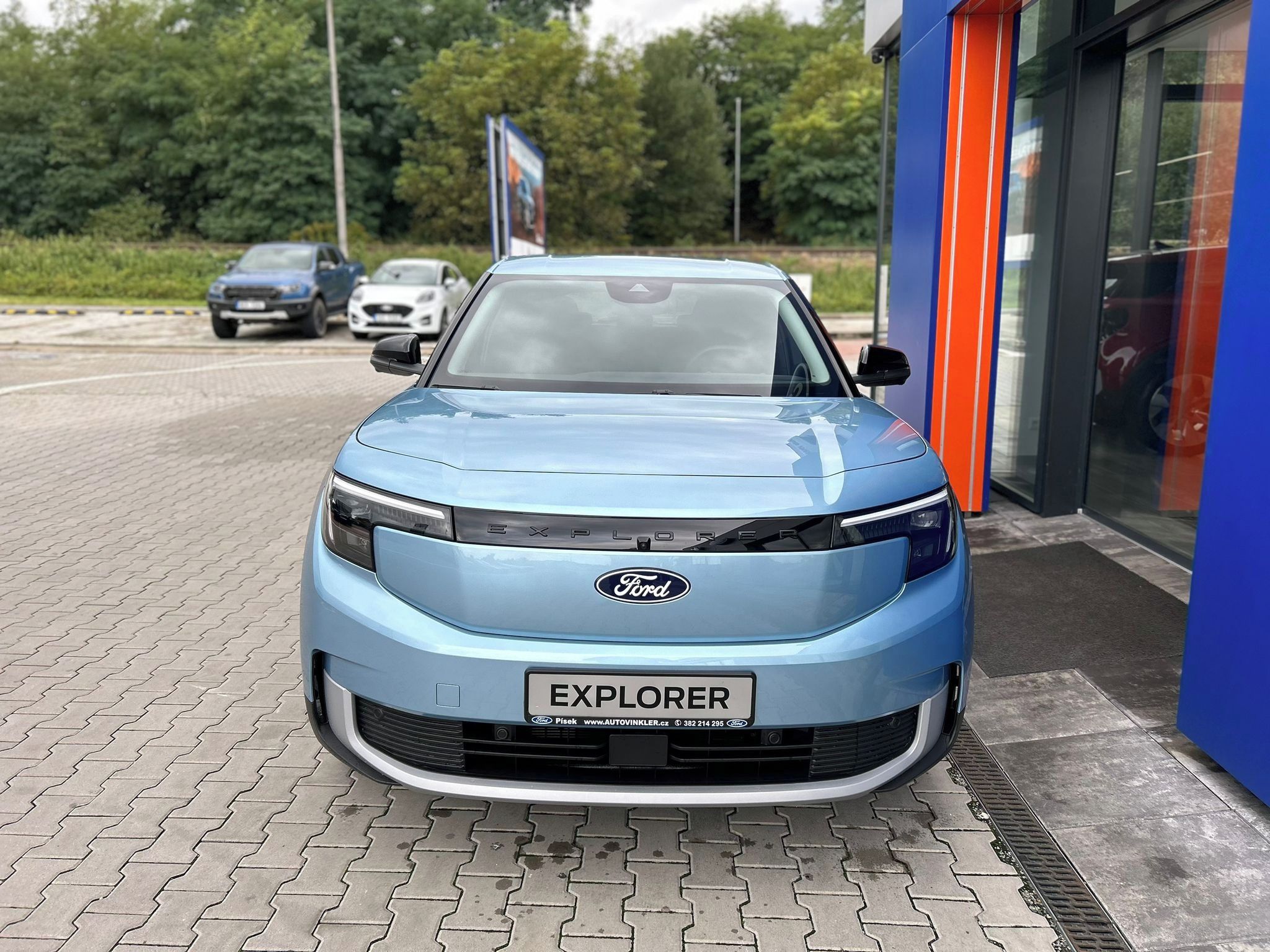 Ford Explorer, 77 kWh Prodloužený dojezd RWD - fotka 2