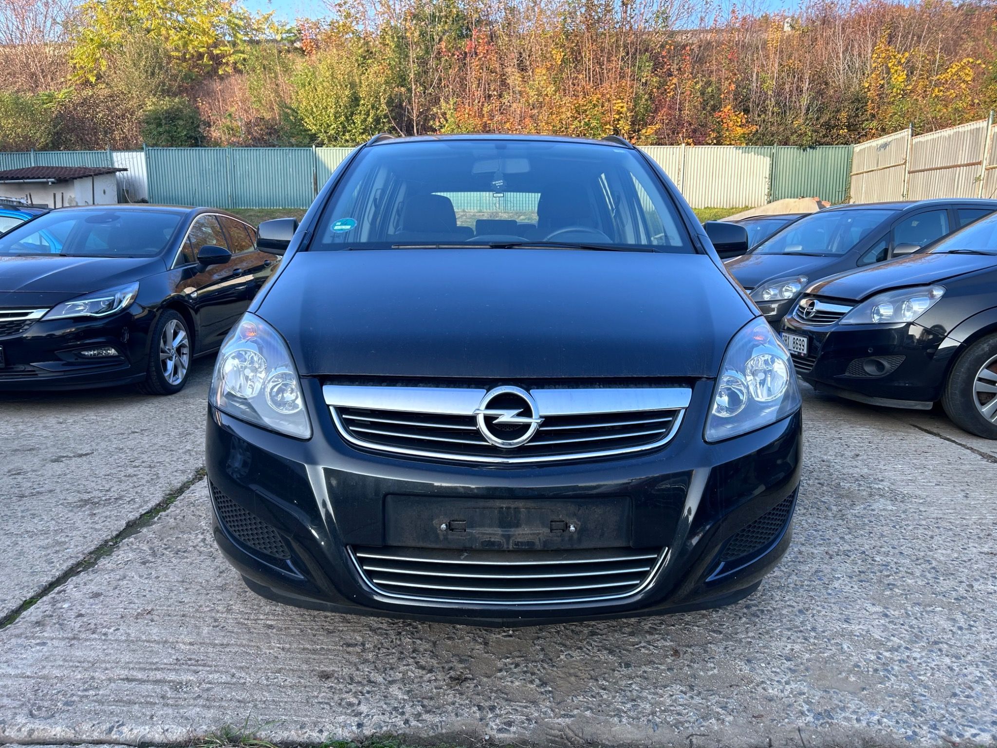 Opel Zafira, 1,8 16V, 7 míst - fotka 2