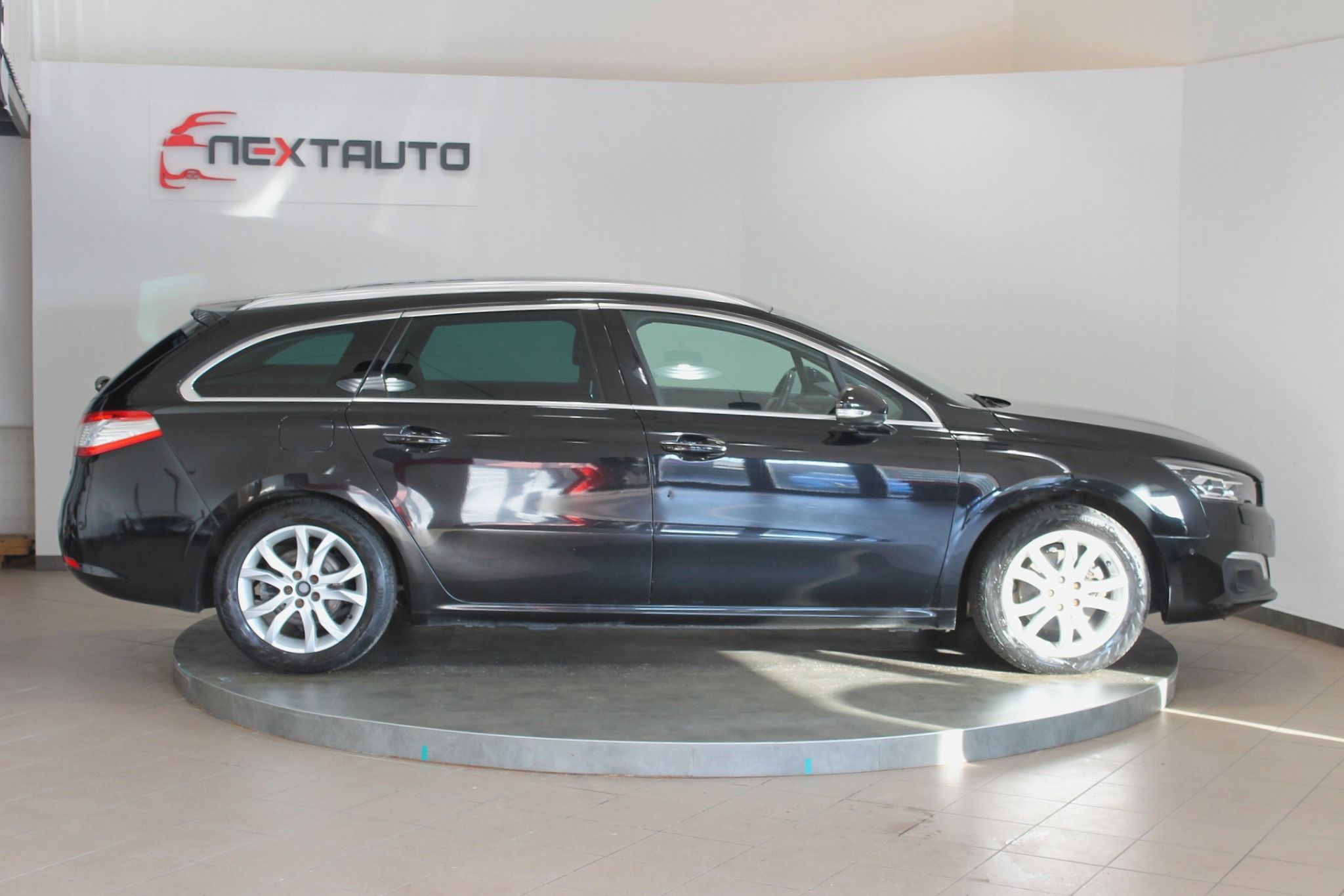 Peugeot 508, 2.0 HDI 110kW ALLURE TAŽNÉ - fotka 6