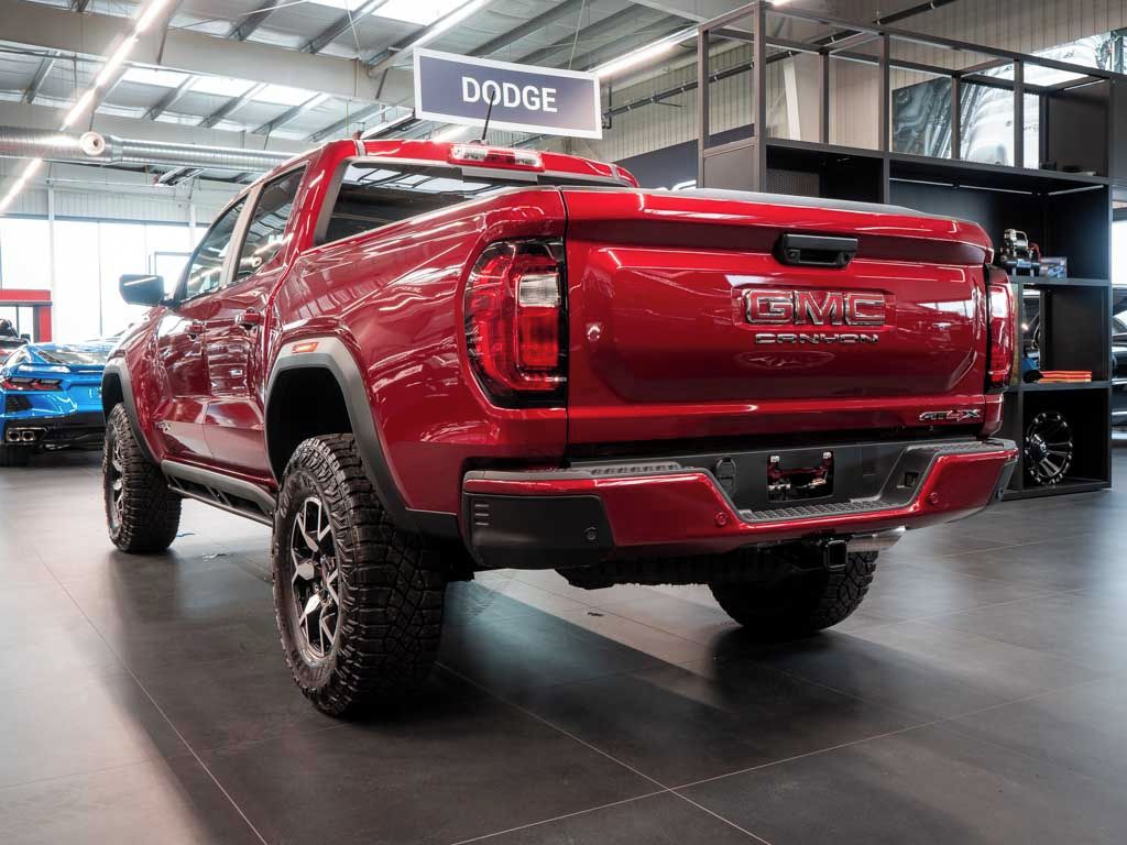 GMC Canyon, 2.7 AT4X 3"Lift 4WD Head-up - fotka 3