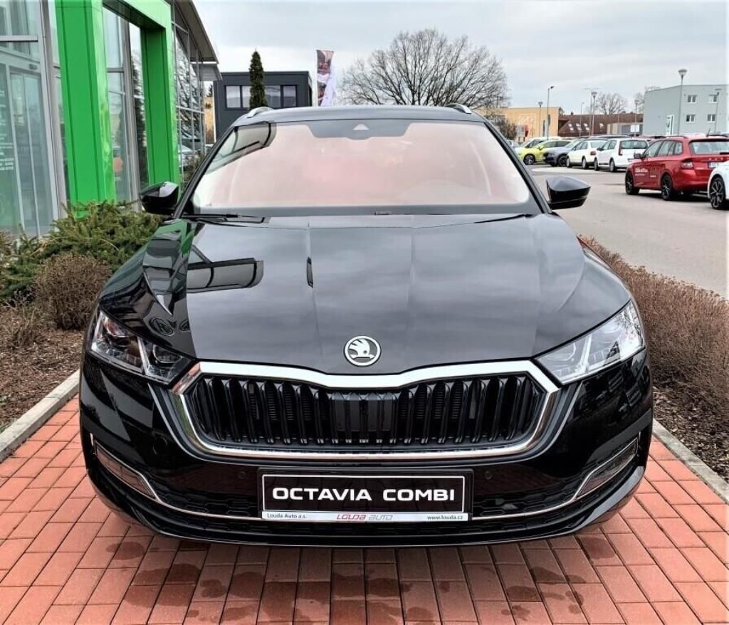 Škoda Octavia, Combi Style 1.5 TSI 110 kW - fotka 4