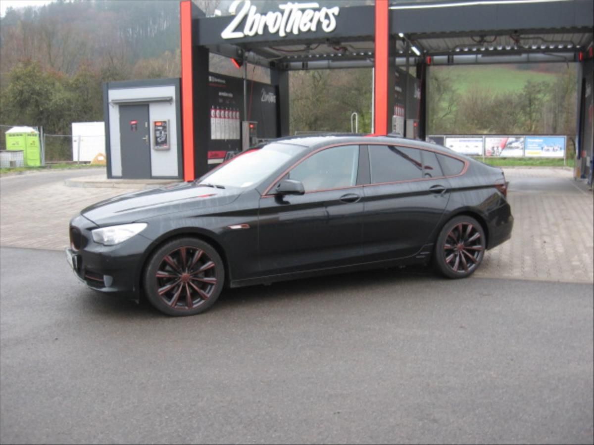 BMW Řada 5, 3,0 535i Gran Turismo - fotka 2