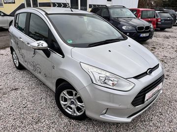 1.0 92KW TITANIUM,NAVI,SERVIS