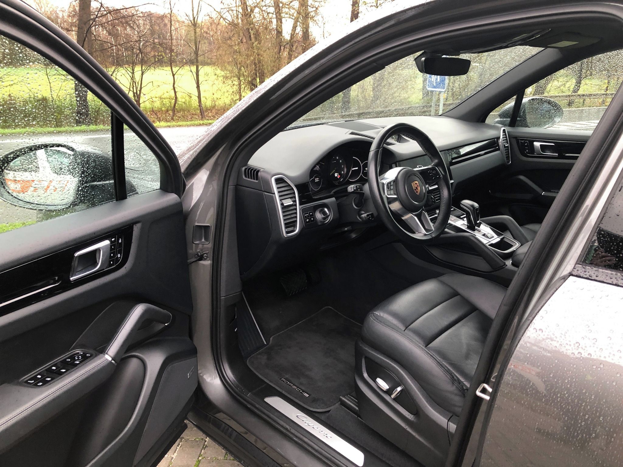 Porsche Cayenne, 3.0 250kW E-Hybrid Tiptronic S - fotka 6