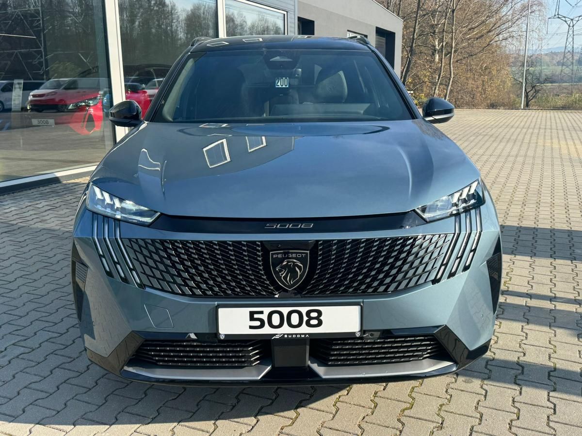 Peugeot 5008, GT Elektromotor 157 kW / 210 k - fotka 2