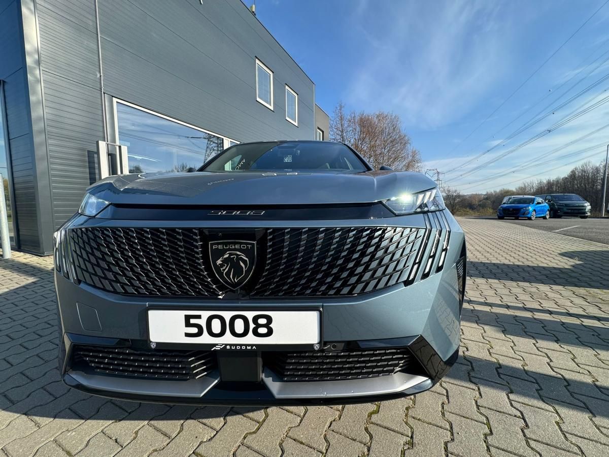 Peugeot 5008, GT Elektromotor 157 kW / 210 k - fotka 3