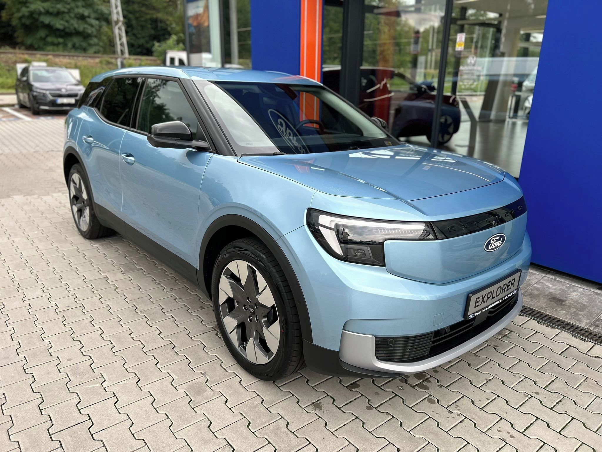 Ford Explorer, 77 kWh Prodloužený dojezd RWD - fotka 3