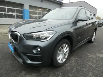 BMW X1, sDrive 18i automat navigace  o