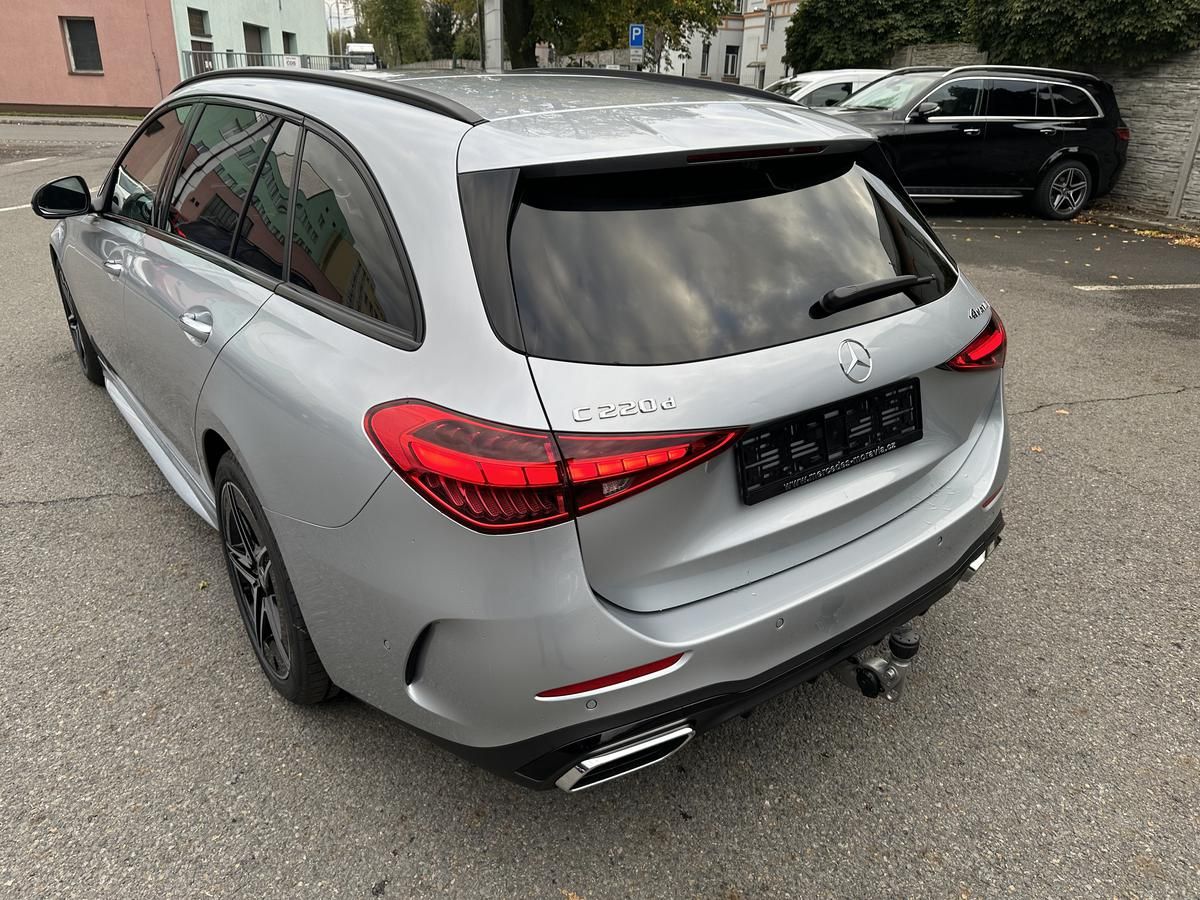 Mercedes-Benz Třídy C, C 220 d 4MATIC kombi - fotka 5