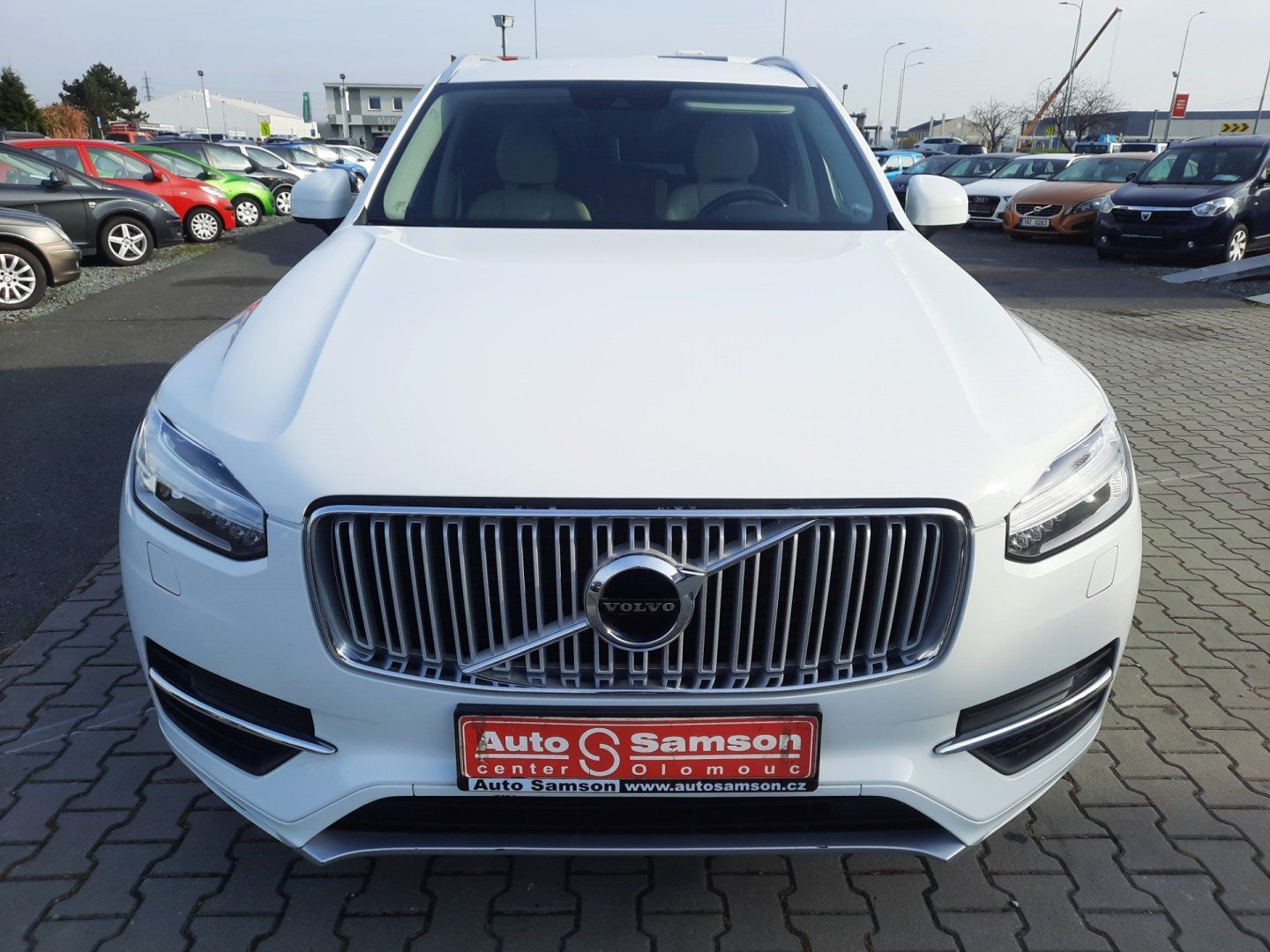 Volvo XC90, 2.0D5 AWD Full-LED GPS NAVI*CZ - fotka 2