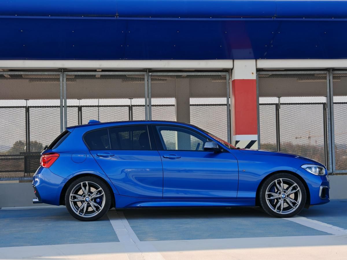 BMW Řada 1, M140i xDrive bez OPF M-Perform - fotka 6