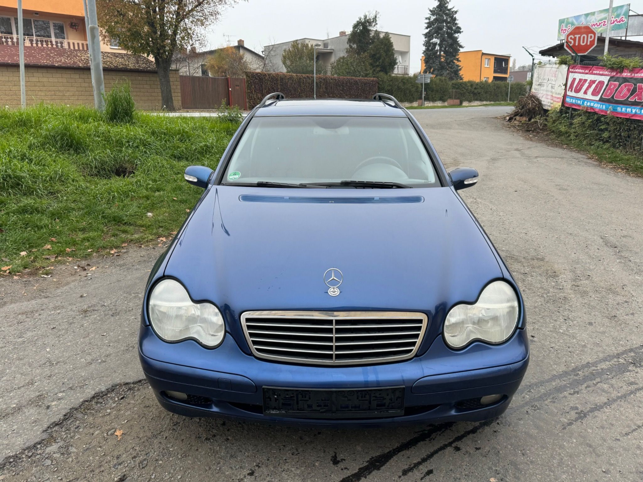 Mercedes-Benz Třídy C, 180 Kompressor 105kW.Tažné - fotka 5