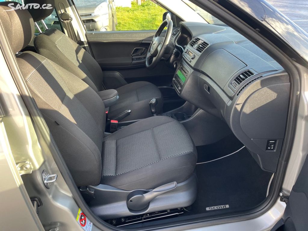 Škoda Fabia, 1,6 TDi 77kW, SCOUT, SERVISKA