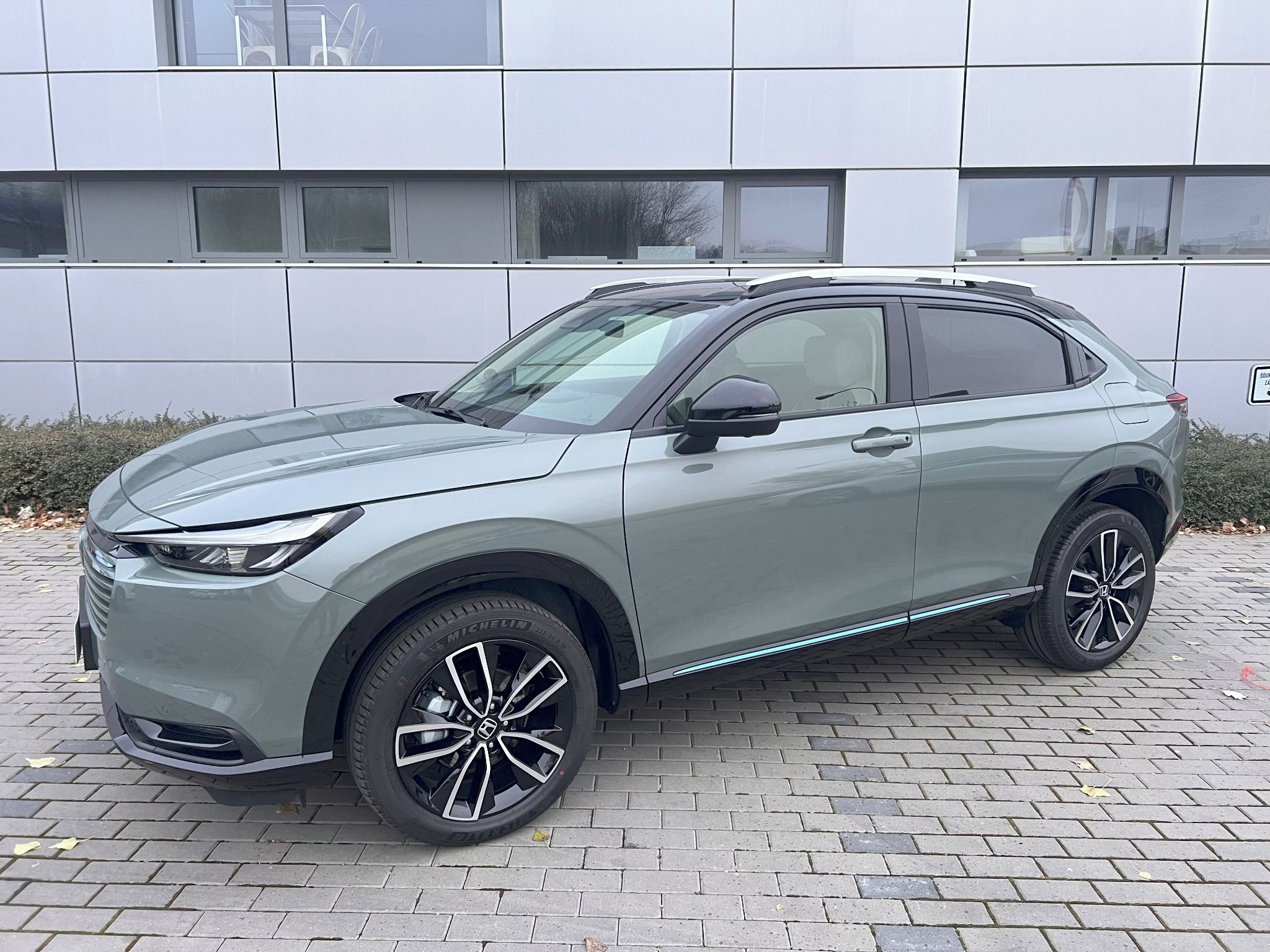 Honda HR-V, 1.5e:HEV Advance Style - fotka 2